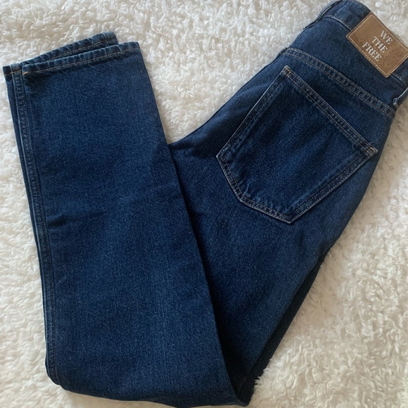 NWT We The Free Pacifica Straight Leg Jeans - Picture 4 of 5